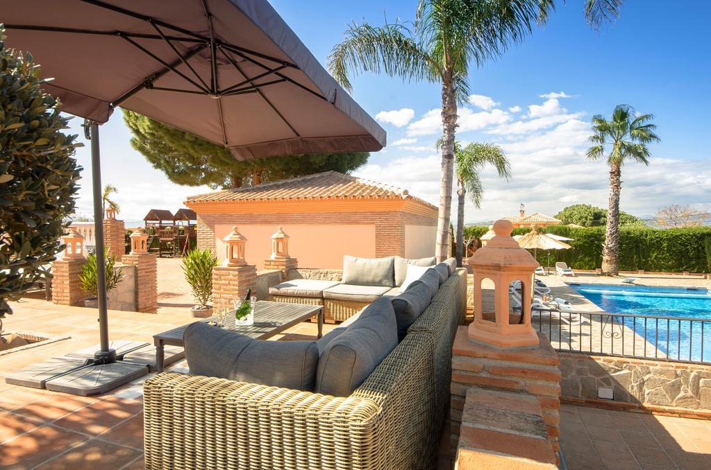 Villa Conmigo Bed & Breakfast Alhaurin de la Torre Exterior photo