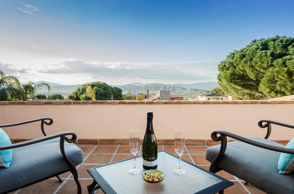 Villa Conmigo Bed & Breakfast Alhaurin de la Torre Exterior photo